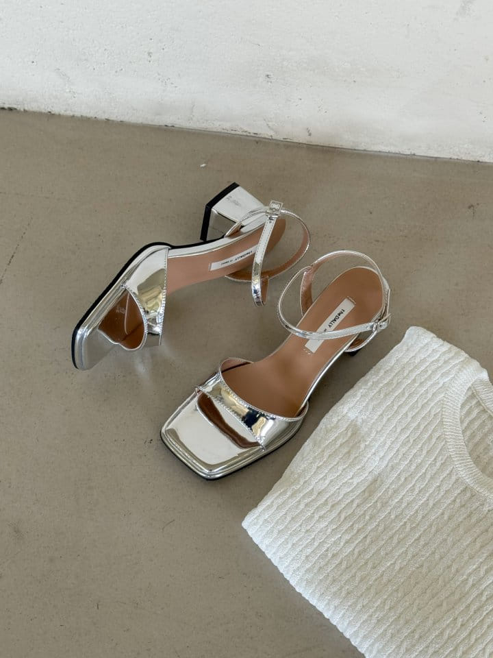 Golden Shoe - Korean Women Fashion - #romanticstyle - 8316 Slipper & Sandals - 5