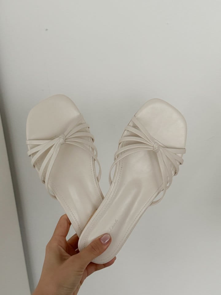 Golden Shoe - Korean Women Fashion - #restrostyle - 1715 Slipper & Sandals - 4