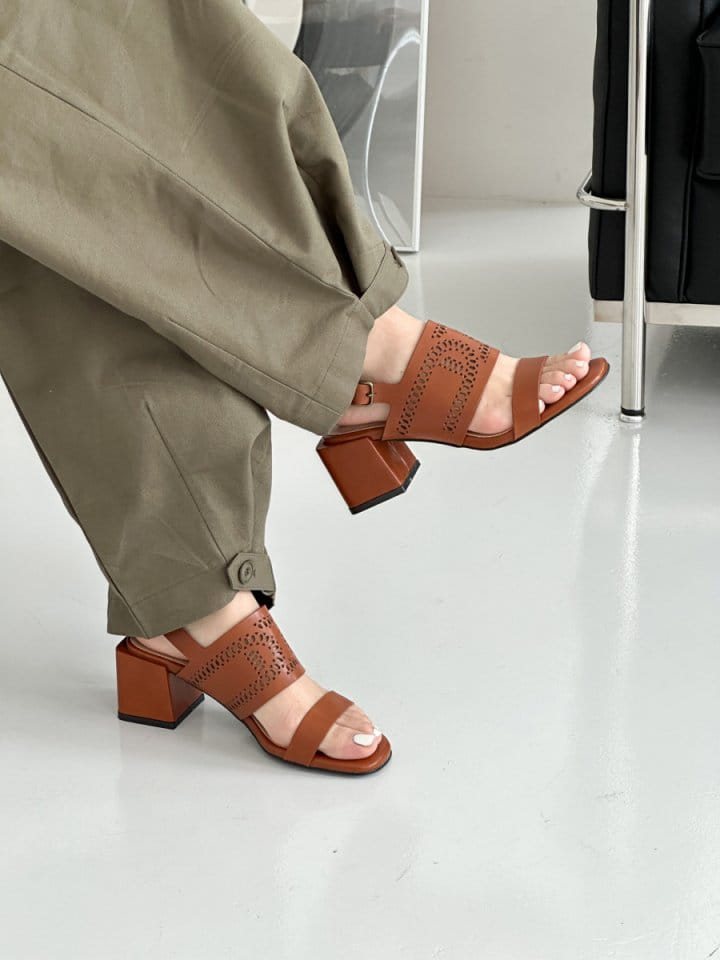 Golden Shoe - Korean Women Fashion - #romanticstyle - 324 Slipper & Sandals - 6