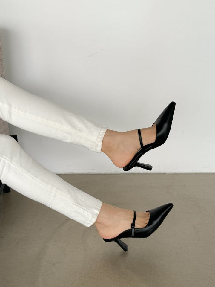 Golden Shoe - Korean Women Fashion - #romanticstyle -  2405 Slipper & Sandals - 7