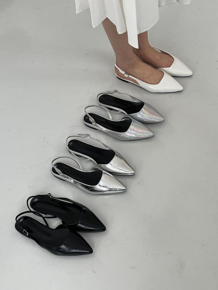 Golden Shoe - Korean Women Fashion - #romanticstyle - 323 Slipper & Sandals - 2