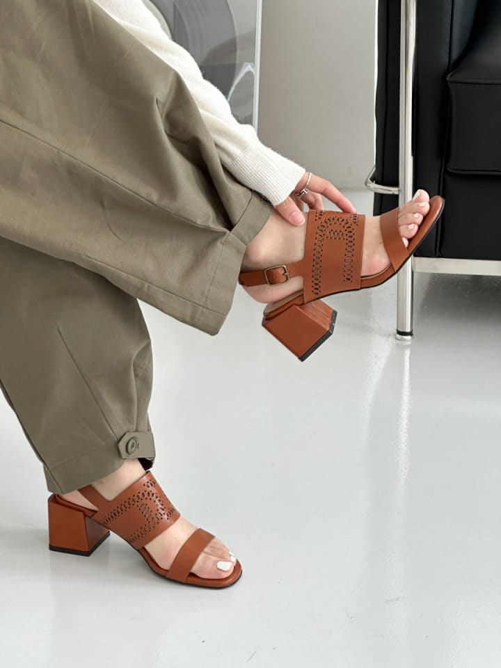 Golden Shoe - Korean Women Fashion - #shopsmall - 324 Slipper & Sandals - 7