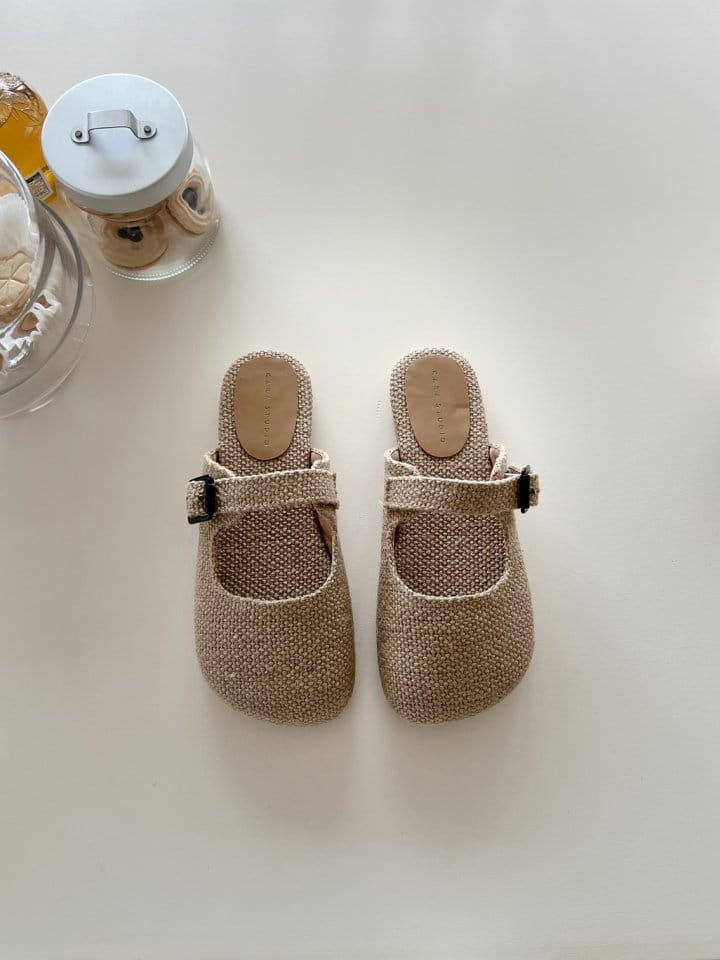 Golden Shoe - Korean Women Fashion - #thatsdarling - 9037 Slipper & Sandals