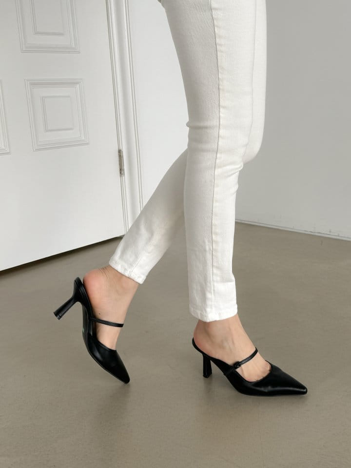 Golden Shoe - Korean Women Fashion - #vintageinspired -  2405 Slipper & Sandals - 4