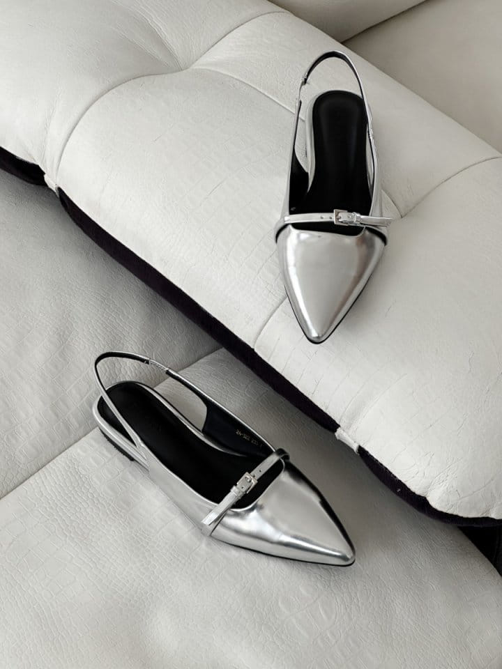 Golden Shoe - Korean Women Fashion - #momslook - 322 Slipper & Sandals - 4