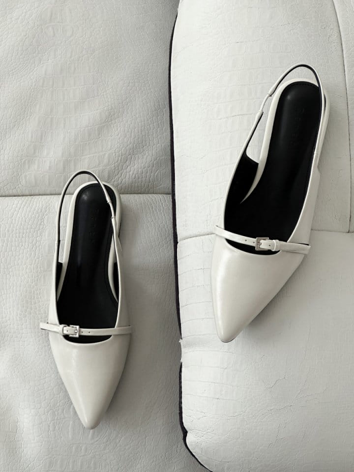 Golden Shoe - Korean Women Fashion - #womensfashion - 322 Slipper & Sandals - 6