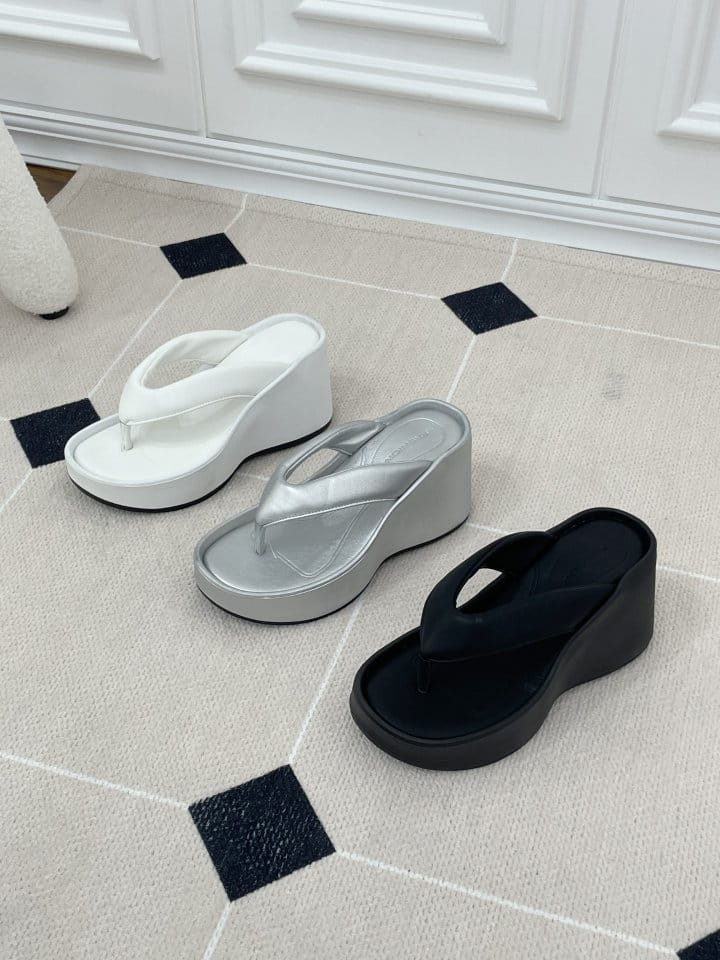 Golden Shoe - Korean Women Fashion - #momslook - 3033 Slipper & Sandals - 4