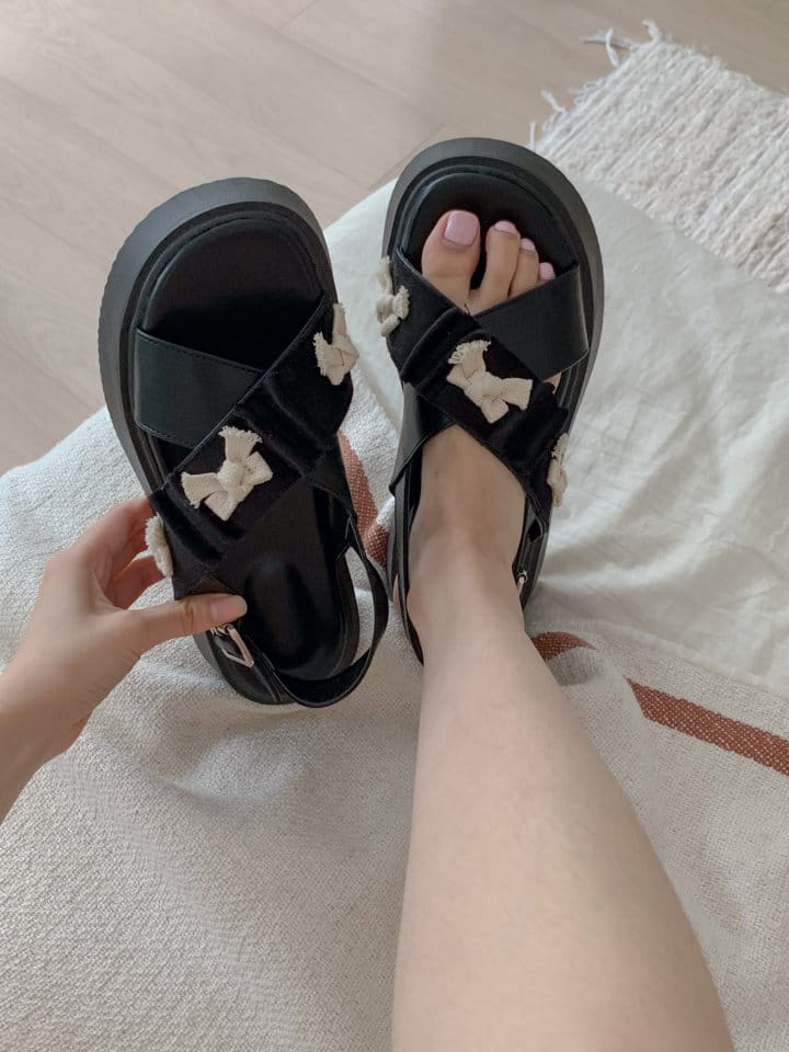 Golden Shoe - Korean Women Fashion - #womensfashion - 001 Slipper & Sandals