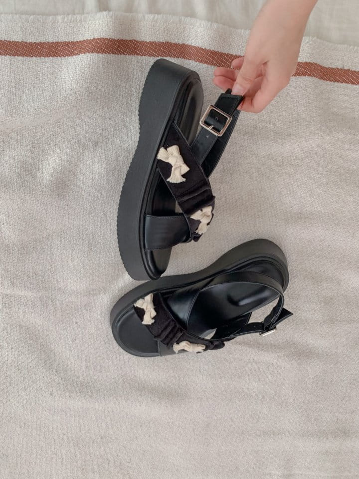 Golden Shoe - Korean Women Fashion - #womensfashion - 001 Slipper & Sandals - 3