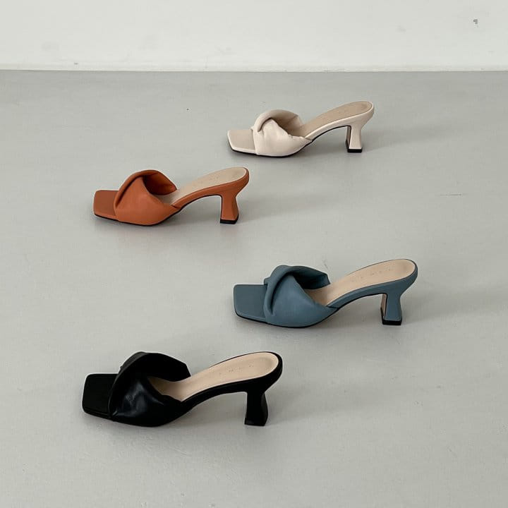 Golden Shoe - Korean Women Fashion - #womensfashion - 0182 Slipper & Sandals - 10