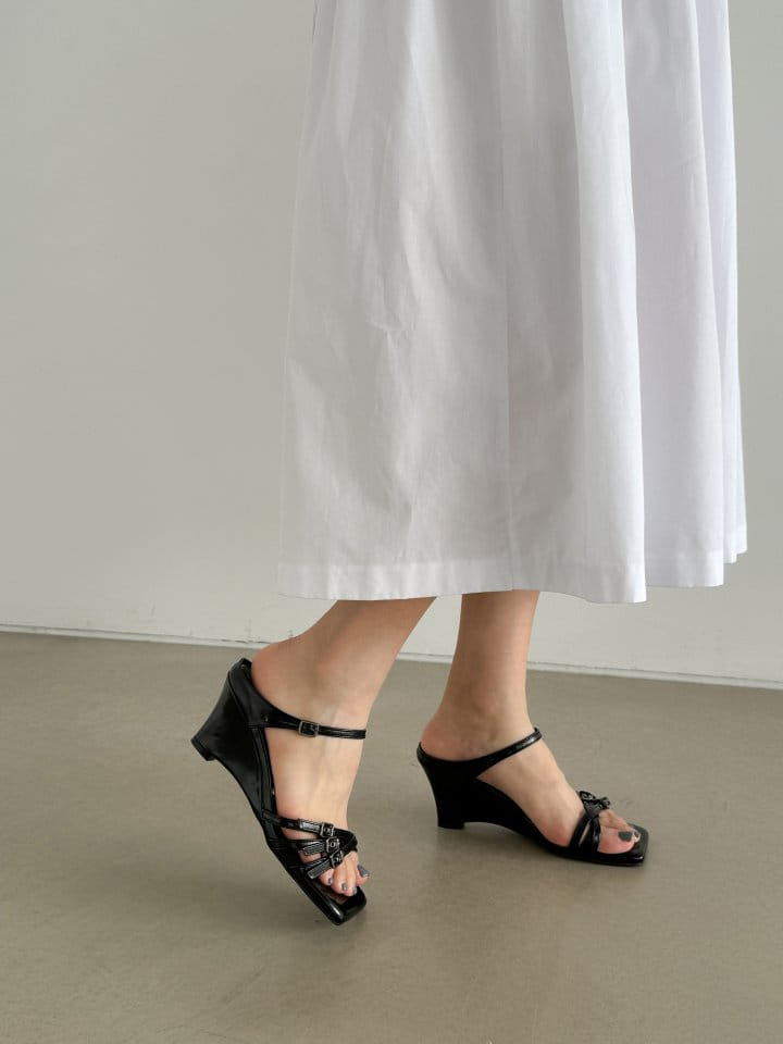 Golden Shoe - Korean Women Fashion - #womensfashion - 2408 Slipper & Sandals - 7