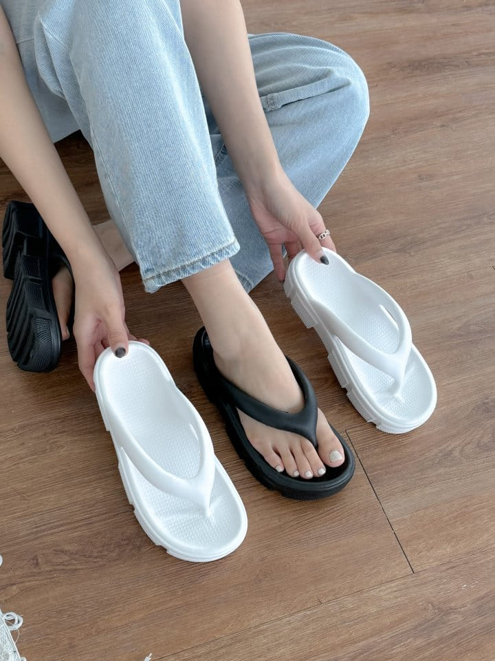 Golden Shoe - Korean Women Fashion - #womensfashion - 8009 Slipper & Sandals