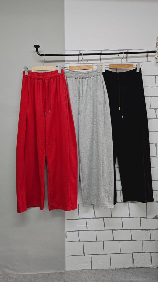 Gram - Korean Women Fashion - #momslook - Point Wrinkle Pants - 11