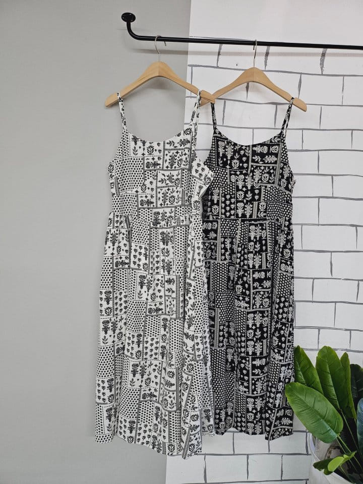 Gram - Korean Women Fashion - #romanticstyle - He Flower Bustier One-Piece - 4