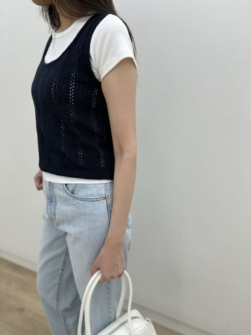 Most - Korean Women Fashion - #momslook - Lui Sleeveless Tee - 3