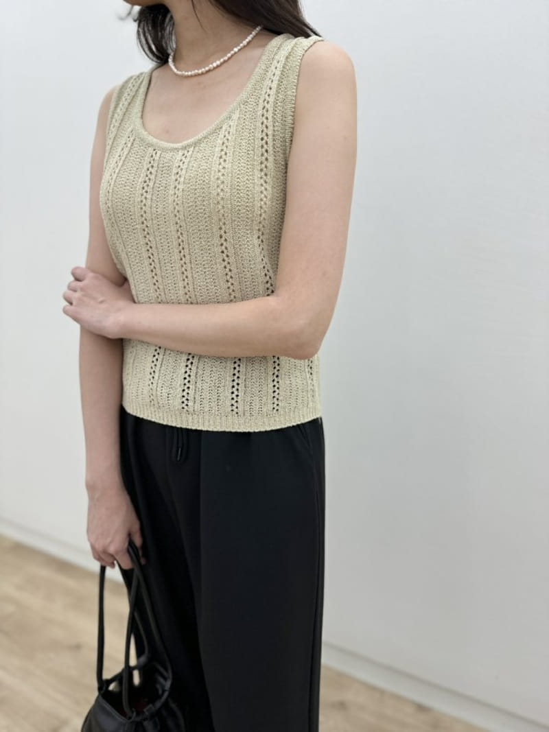 Most - Korean Women Fashion - #momslook - Lui Sleeveless Tee - 5