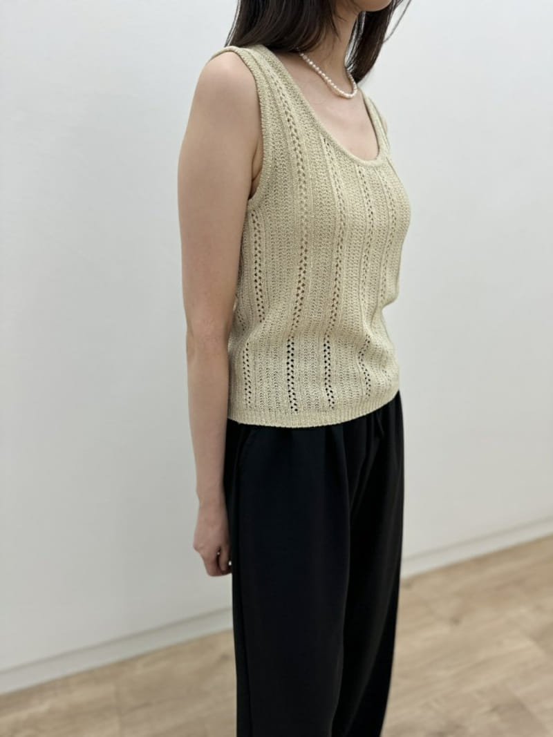 Most - Korean Women Fashion - #momslook - Lui Sleeveless Tee - 6