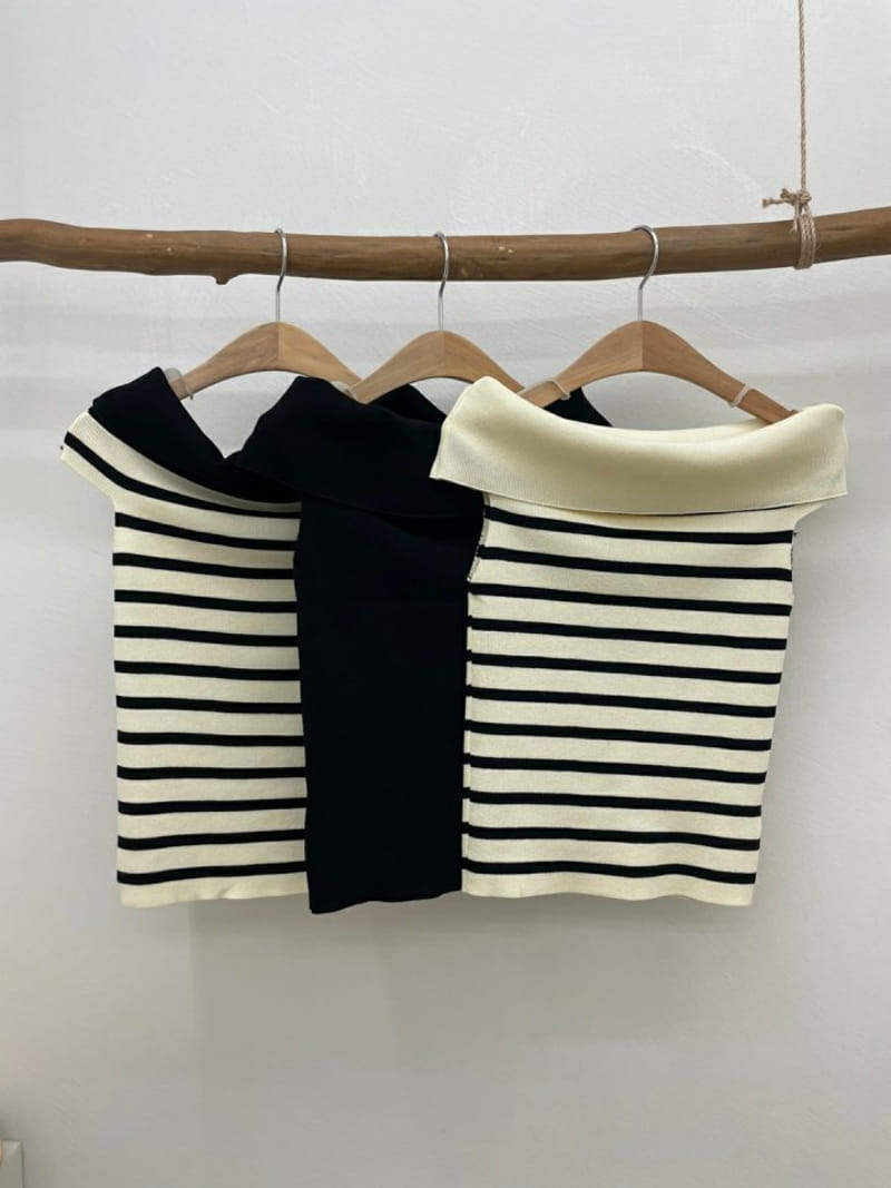 Most - Korean Women Fashion - #momslook - ST Off Shoulder Tee