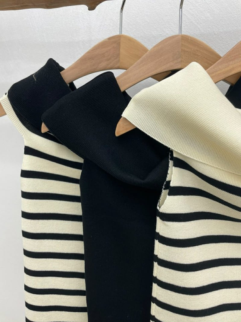 Most - Korean Women Fashion - #momslook - ST Off Shoulder Tee - 2
