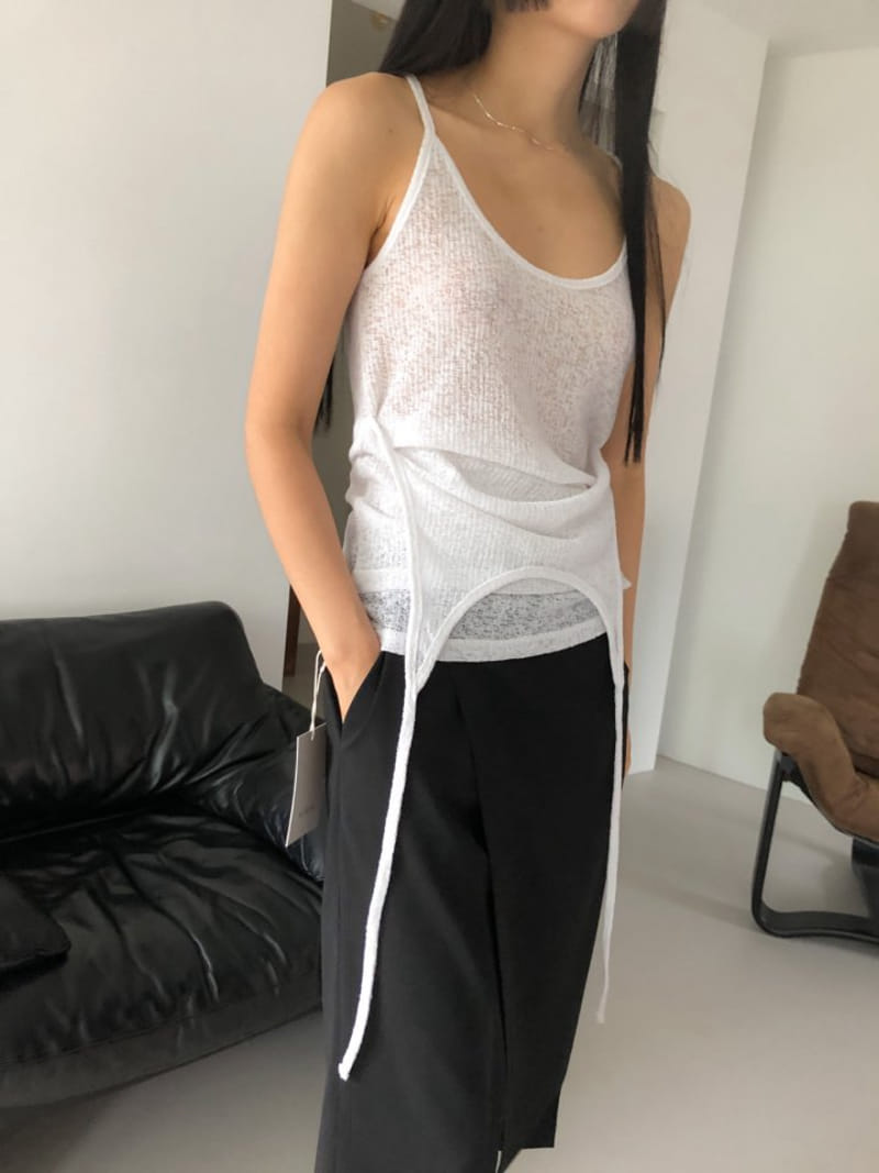 Nutplan - Korean Women Fashion - #vintageinspired - May Double Sleeveless Tee - 4