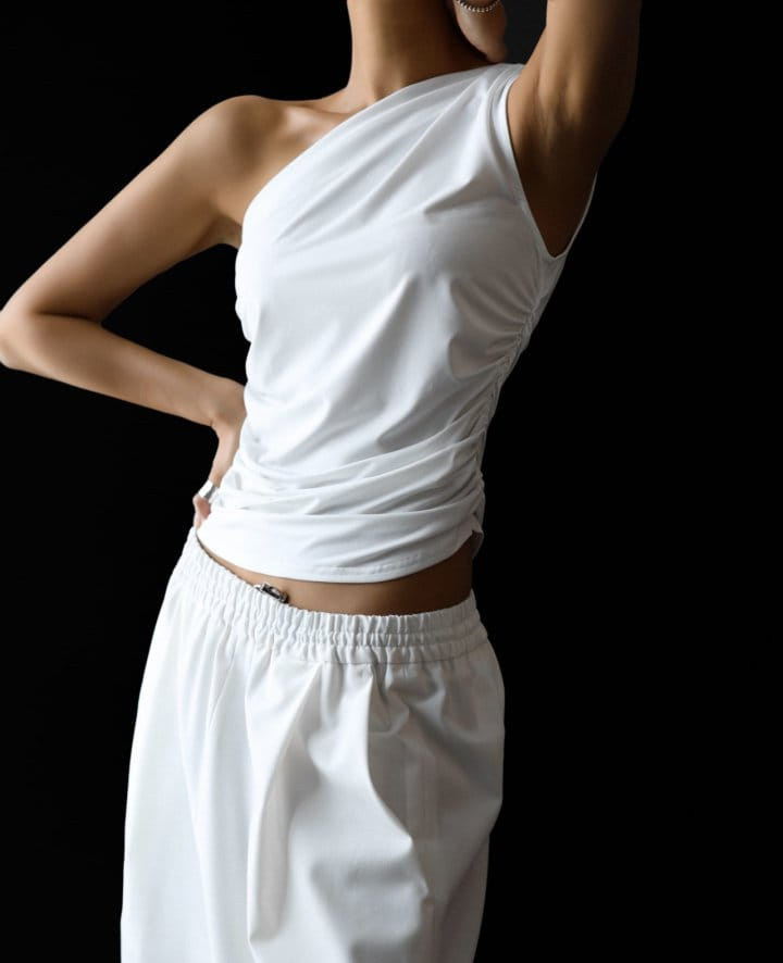 Paper Moon - Korean Women Fashion - #womensfashion - One Shoulder Shirred Detail Sleeveless Top - 4