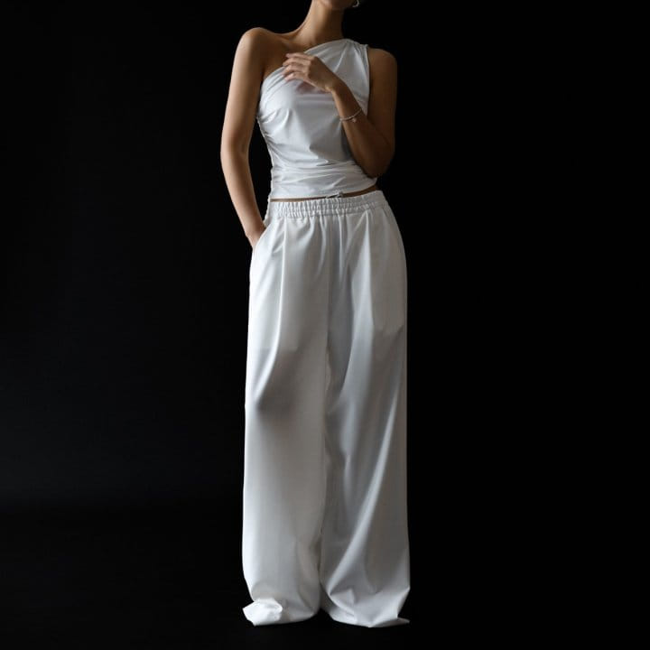 Paper Moon - Korean Women Fashion - #momslook - One Shoulder Shirred Detail Sleeveless Top - 6