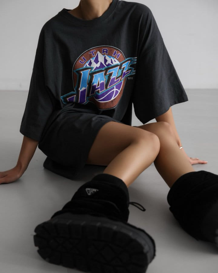 Paper Moon - Korean Women Fashion - #womensfashion - Oversized Jazz Print Tee - 4