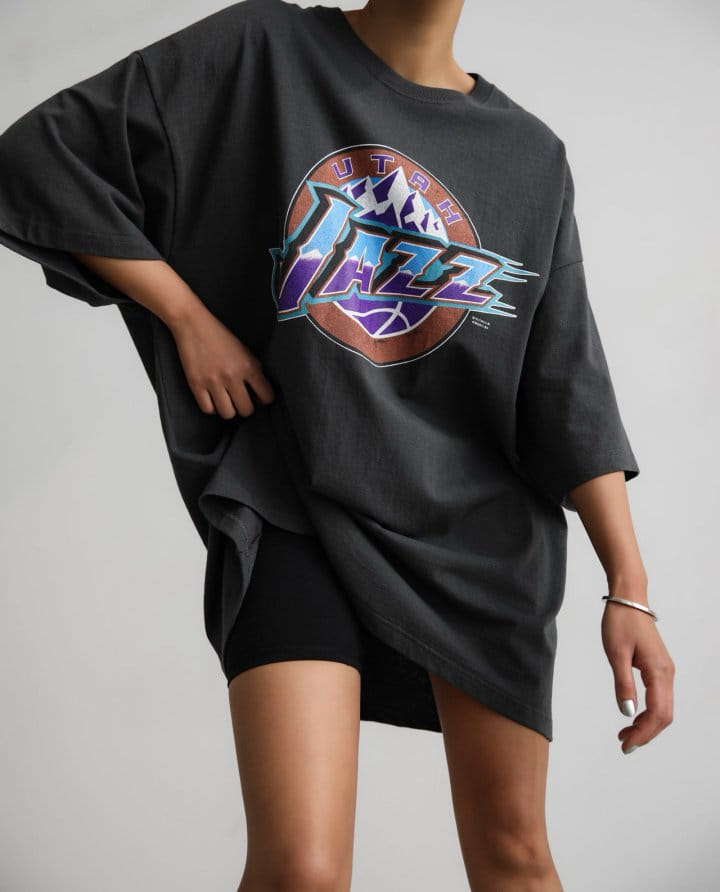 Paper Moon - Korean Women Fashion - #momslook - Oversized Jazz Print Tee - 6
