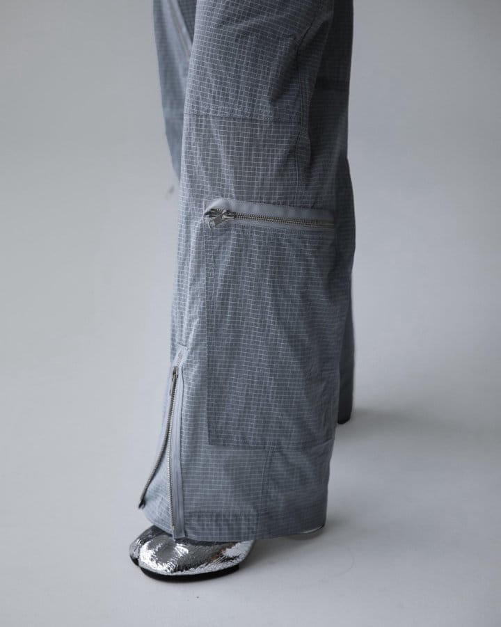 Paper Moon - Korean Women Fashion - #momslook - Lux Zipped Detail Ripstop Wide Trousers - 6