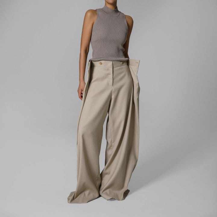 Paper Moon - Korean Women Fashion - #thatsdarling - High Neck Ribbed Sleeveless Cropped Knit Top - 6