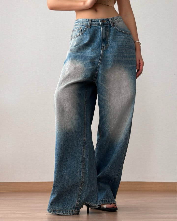 Paper Moon - Korean Women Fashion - #momslook - Vintage Blue Distressed Damage Wash Wide Leg Jeans - 4