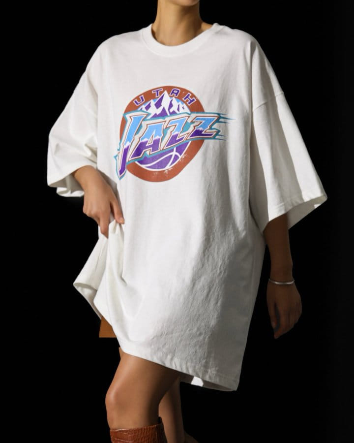 Paper Moon - Korean Women Fashion - #womensfashion - Oversized Jazz Print Tee