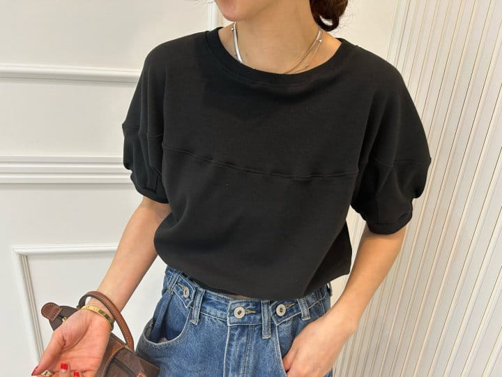 Pearls room - Korean Women Fashion - #momslook - Slit Tee - 5