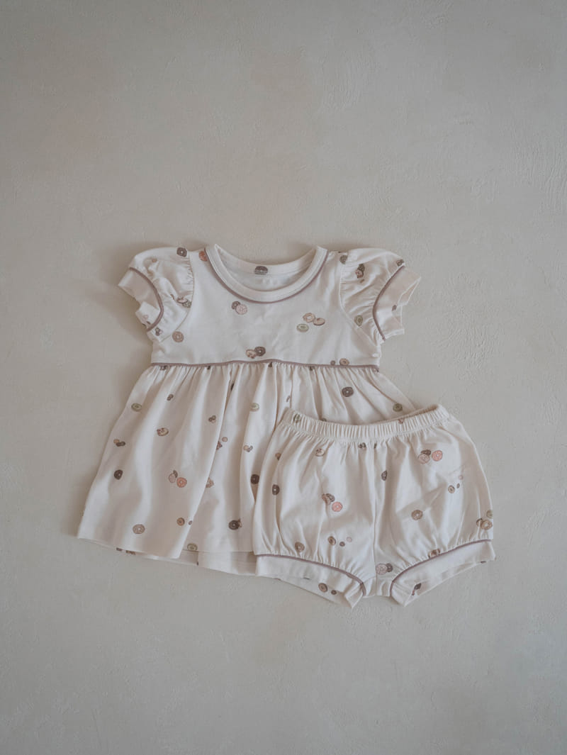 Peekaboo - Korean Children Fashion - #Kfashion4kids - Doughnut Top Bottom Set