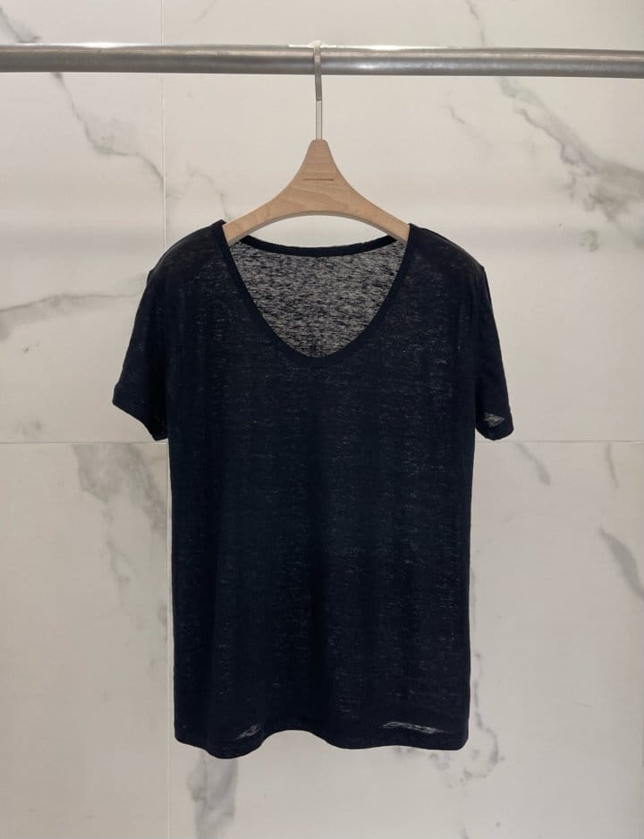 Plushong - Korean Women Fashion - #momslook - C L Short Sleeve Tee - 5