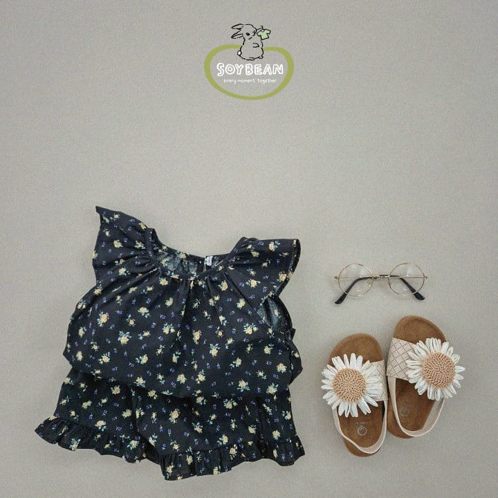 Soybean - Korean Children Fashion - #discoveringself - Wing Flower Blouse Top Bottom Set - 11