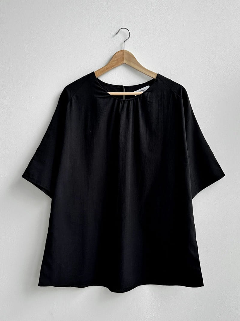 Theggllim - Korean Women Fashion - #pursuepretty - Shrring Raglan Blouse - 5