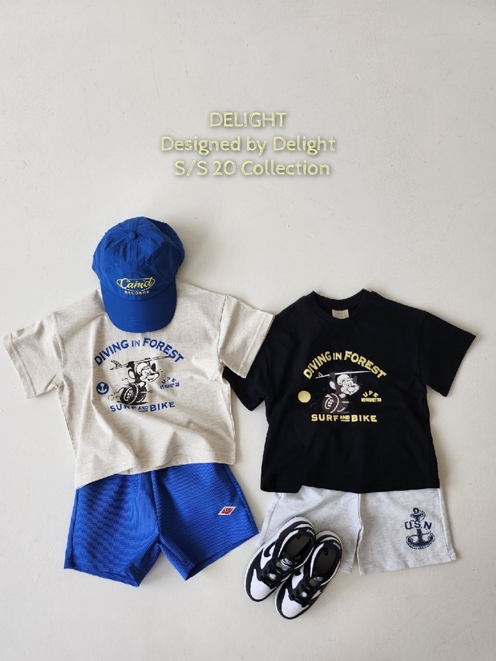 Diving Mouse Box Tee With Mom
