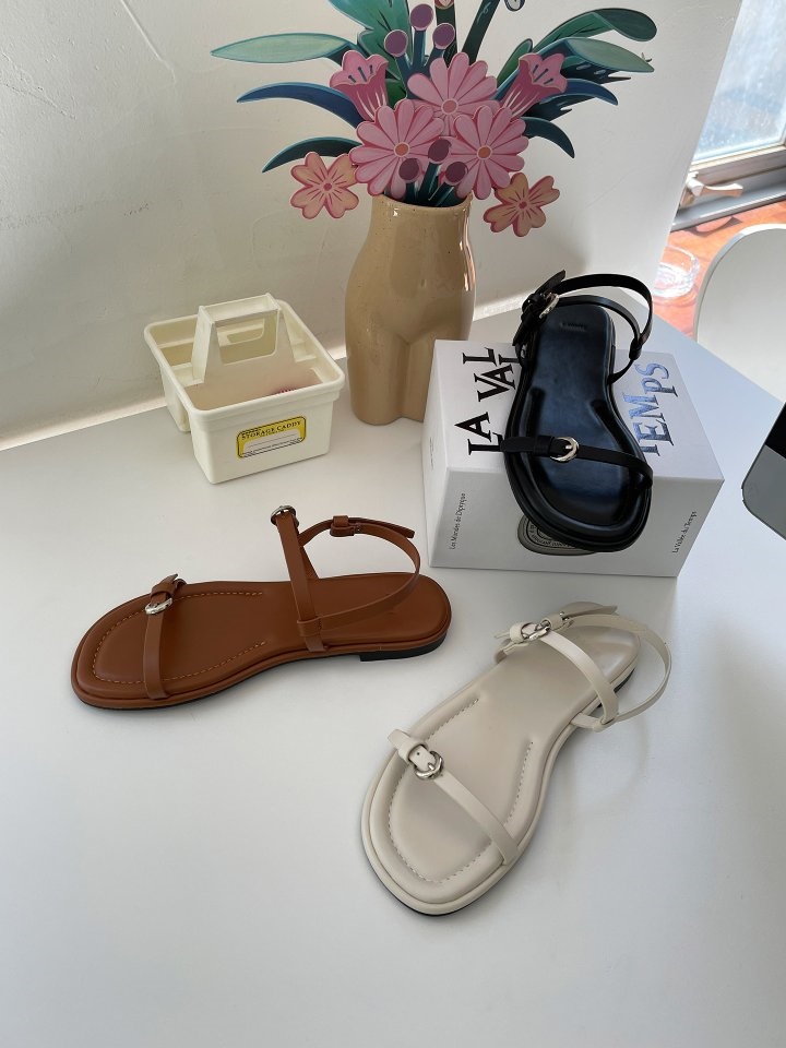 7226 Slipper & Sandals