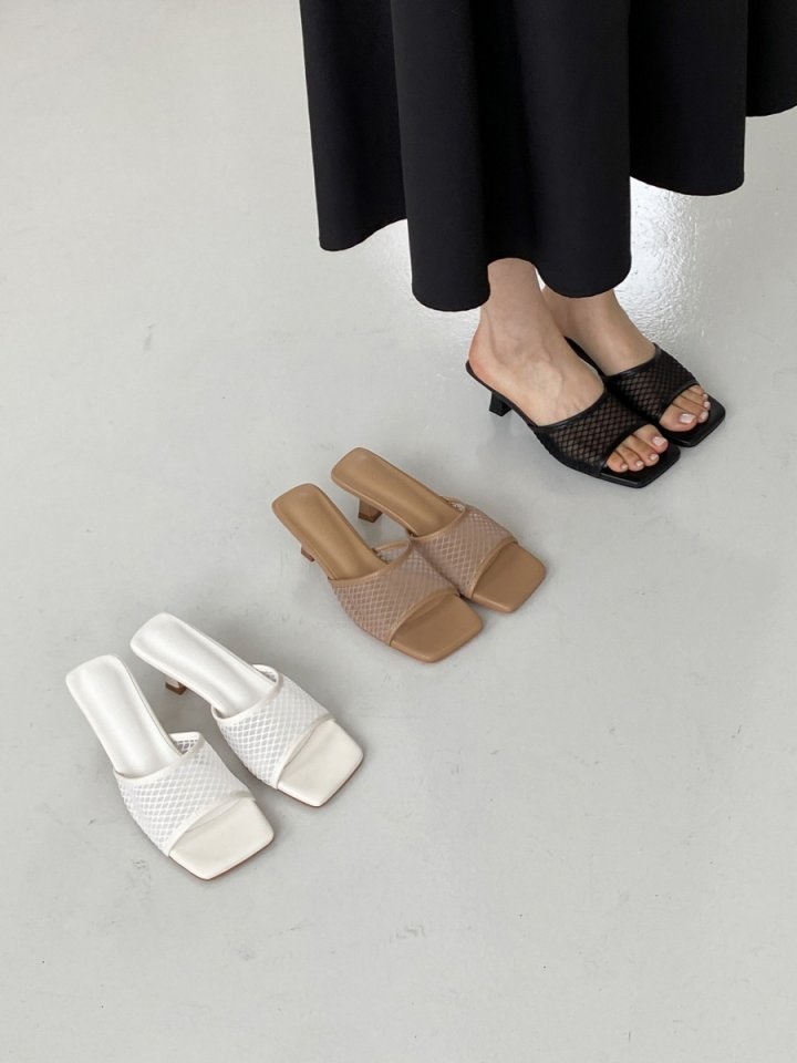 344 Slipper & Sandals