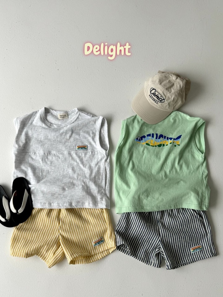 California Fish Cap Sleeveless Tee With Mom
