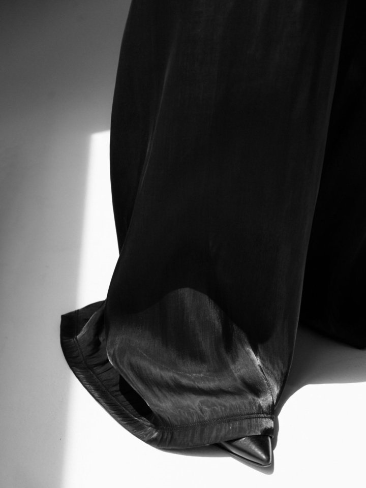 Classic Silky Wide Trousers