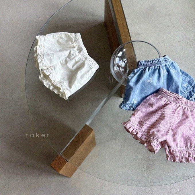 Frill Short Pants