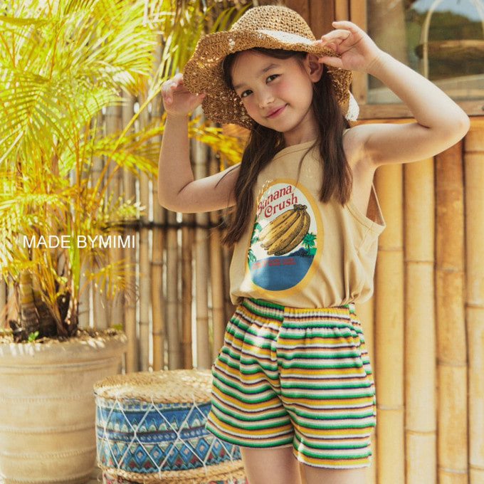 Banana Sleeveless Tee