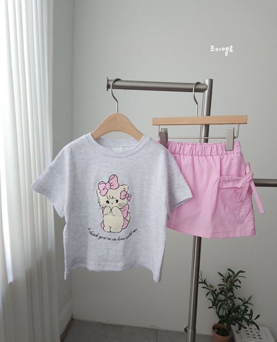 Cat Tee