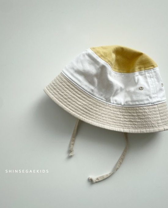 Three Colors Bucket Hat