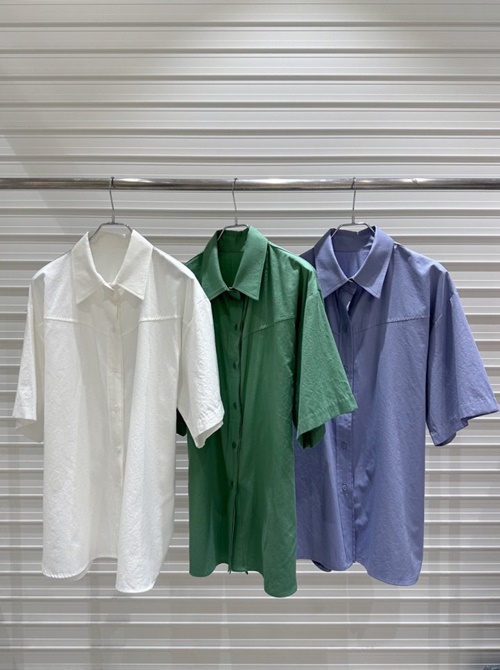 V Slit Shirts