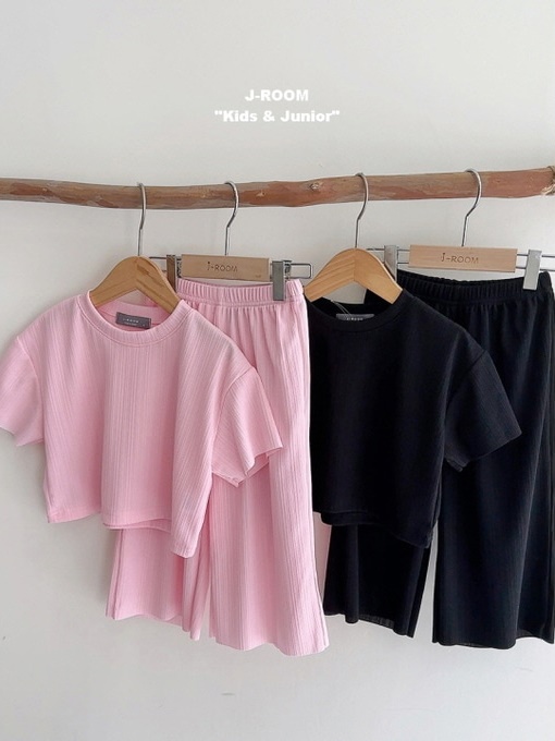 Dekki Crop Pleats Set