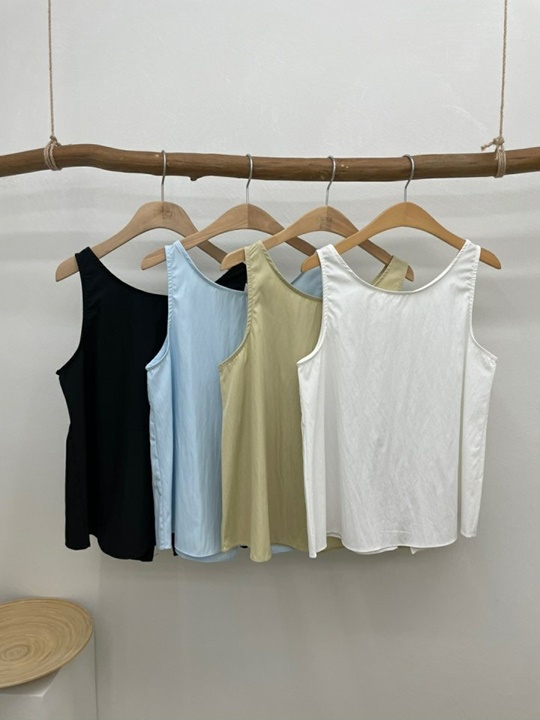 Hey Sleeveless Blouse
