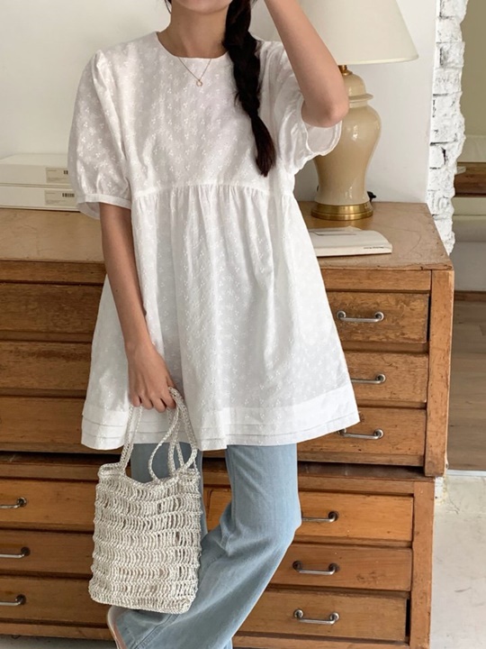 Punching Lace Puff One-piece